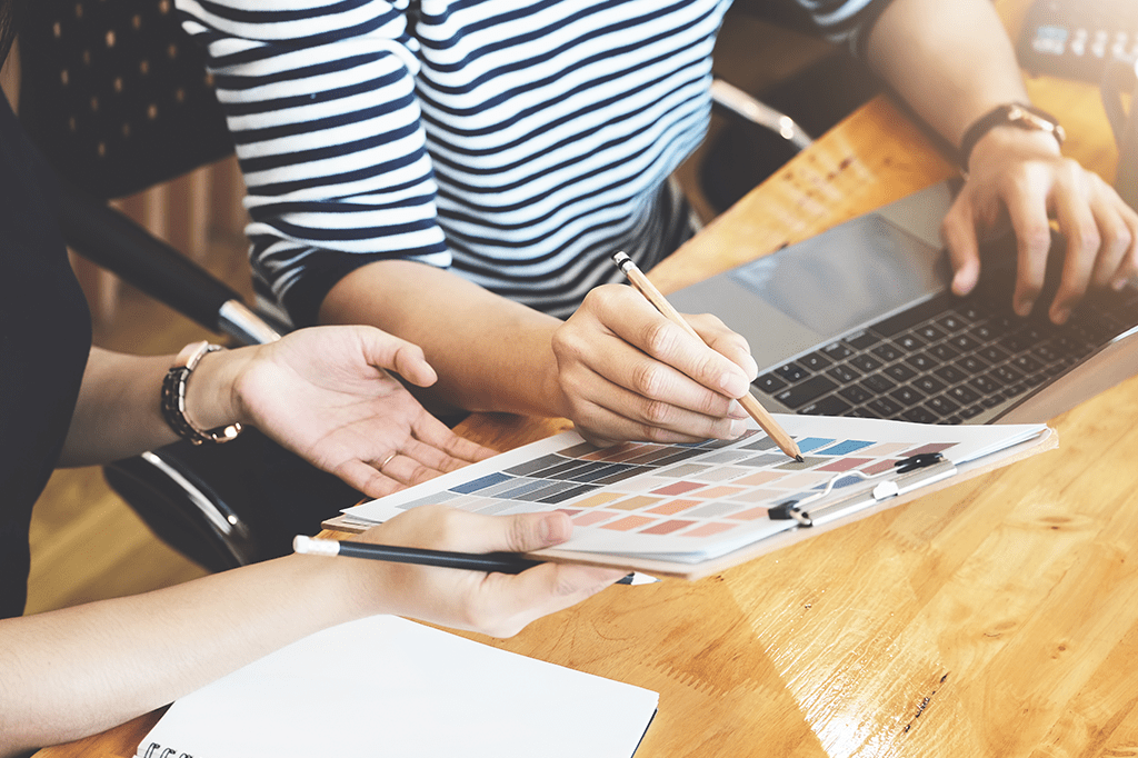 who we are sky reach advertising min